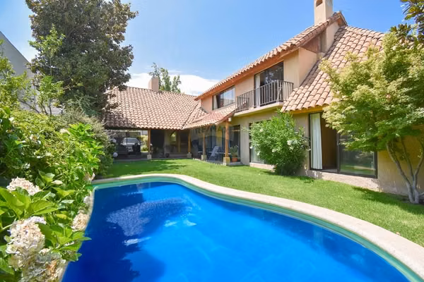 Hermosa casa / san carlos de apoquindo