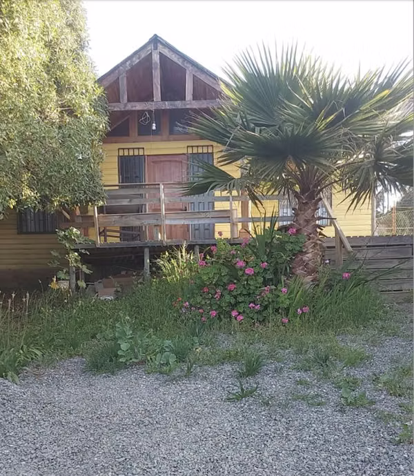 ARRIENDO CASA EN EL QUISCO, 3 DORMITORIOS,  2 BAÑOS