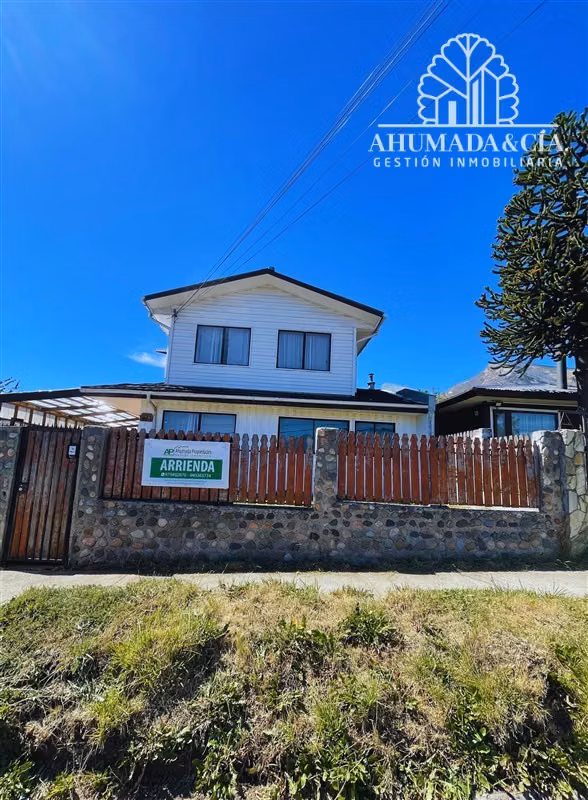 Casa en arriendo de 6 dorm. en Coihaique