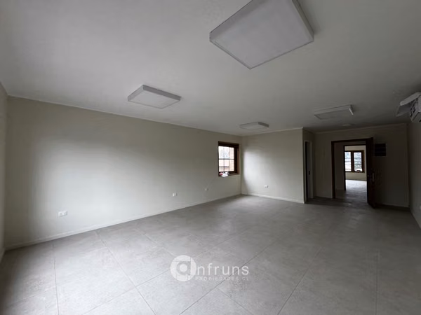 Oficinas Exclusivas Junto a Notaría y Conservador