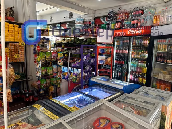 DERECHO LLAVES MINIMARKET. SECTOR CANDENTE. SANTIAGO CENTRO.