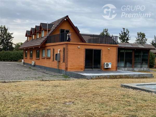 Casa en venta de 5 dorm. en Talagante