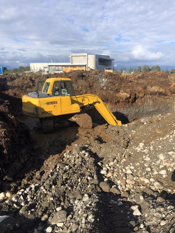 Arriendo excavadora