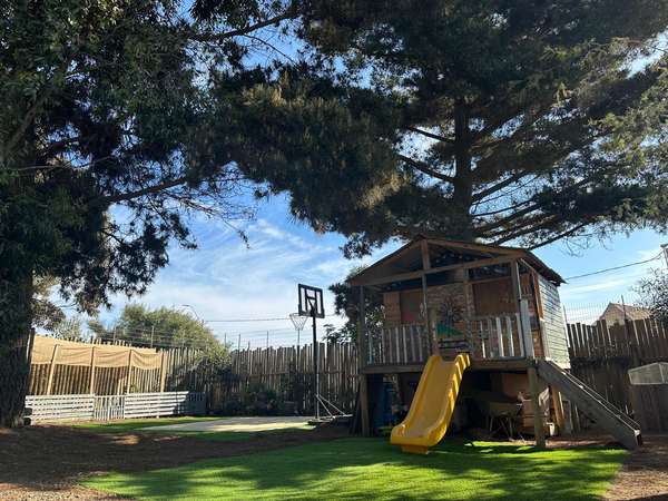 Casa 5 Dormitorios en Venta – Isla Negra, Sector Cantalao