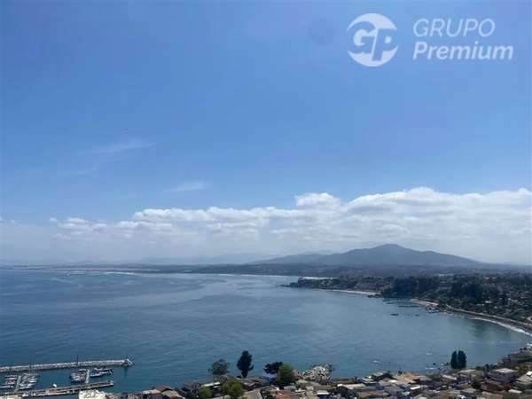 Amplio departamento con VISTA AL MAR de 3D2B en concon