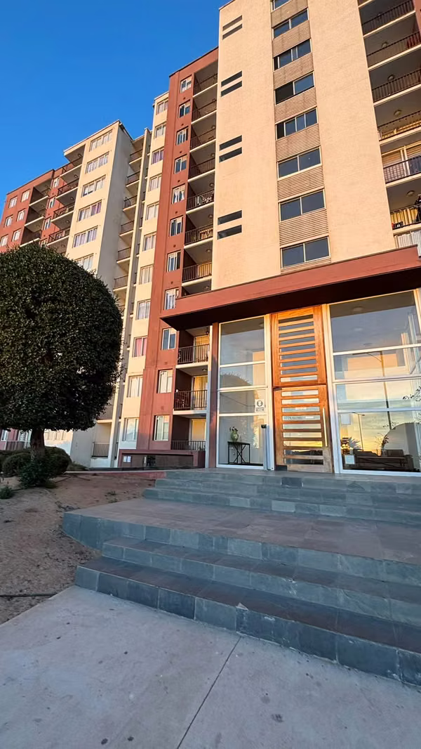 Departamento En Arriendo, Condominio Alto Hacienda, Coquimbo.