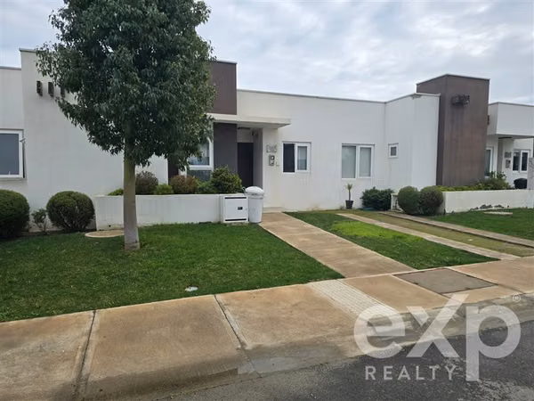 Oferta unica, Casa en venta de 3 dorm. Cond en Villa Alemana