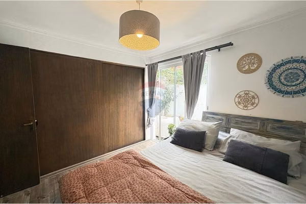 Gran casa en la reina 4 dormitorios y 2 baños