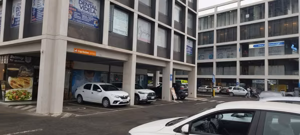 ARRIENDO OFICINA IDEAL CENTRO MEDICO