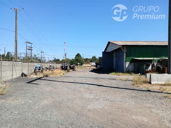 Industrial en venta en Linares