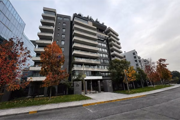 Arriendo depto las condes: 1d1b + estacionamiento