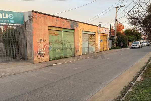Venta de inmueble comercial, san vicente de t.t.
