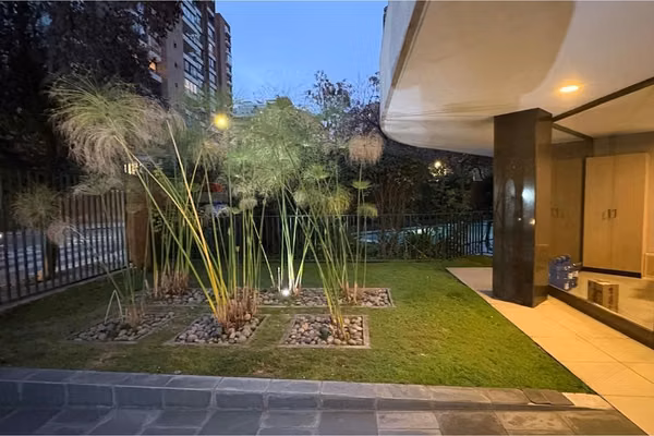 Excelente departamento en las condes