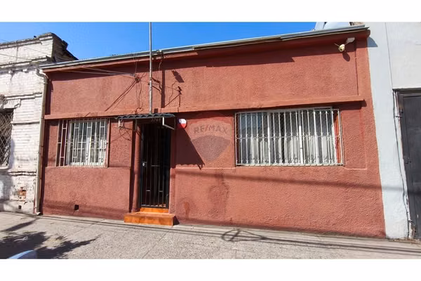 Venta de casa estacion central 11d, 4b, 1 bodega.