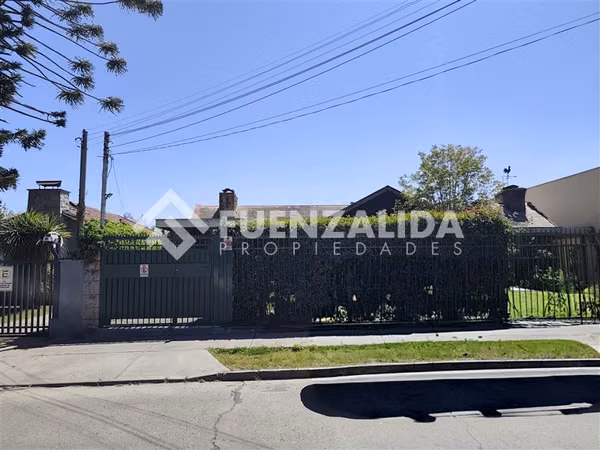 Casa en venta de 4 dormitporios en Puente Alto, AEP