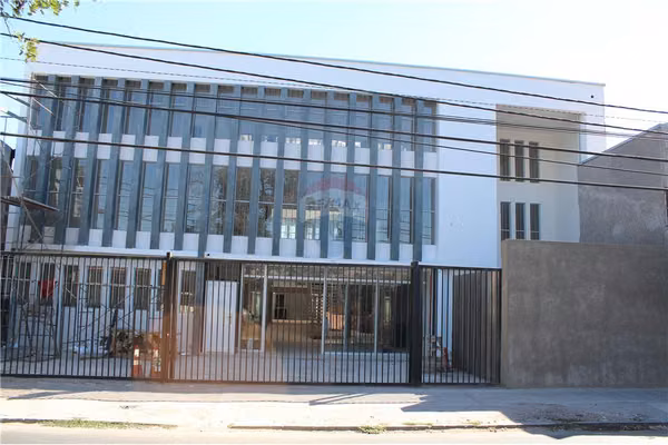 Arriendo oficinas a estrenar la cisterna