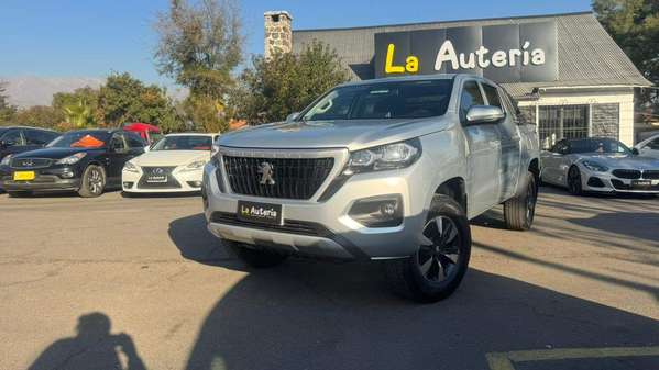 Peugeot Landtrek 2.2 ACTIVE BLUEHDI DIESEL 4X2 180HP MT 4P (2024)