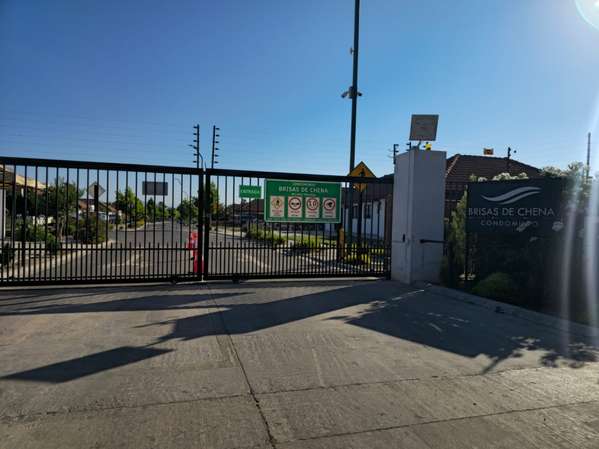 Gran propiedad en venta con amplio terreno y áreas verdes