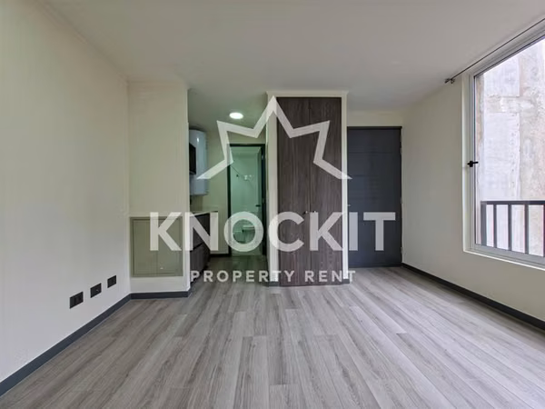 Arriendo Home Office con Estac y Bodega en Barrio Yungay