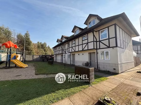 SE ARRIENDA CASA ESTILO TOWNHOUSE EN CONDOMINIO DON JORGE (Sector Altamira)