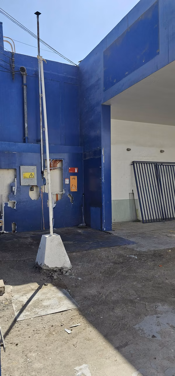 Se vende sitio amplio cercano a clinica y servicios varios