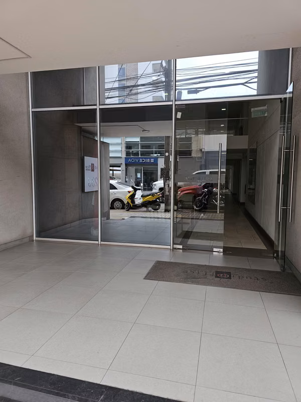 Se vende oficina lugar estratégico disposición inmediata