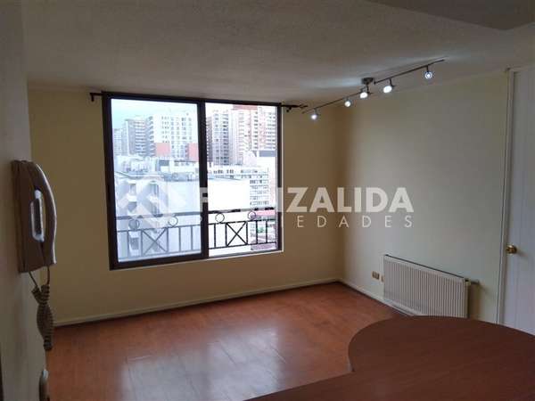 Dpto 1 Dormitorio - 1 Baño - Bodega ( Santa Lucía - Stgo )