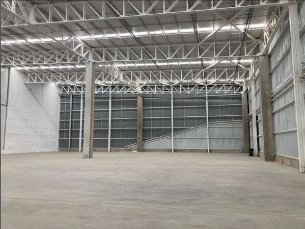 Arriendo bodega c/o de 1.055 m2 en P. Industrial, Coquimbo.