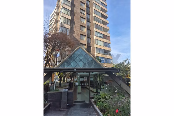 "dpto. en ñuñoa con terraza y piscina ¡visítalo!"