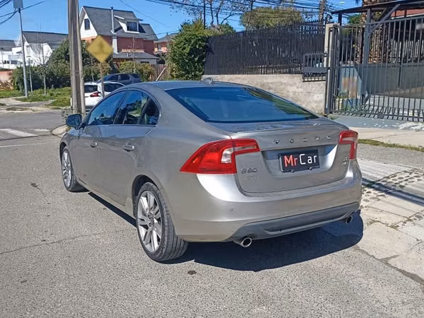 VOLVO S60 T6 PLUS - 2011 | 2708