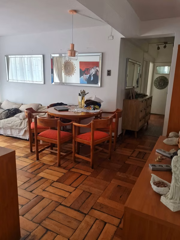 Departamento en venta 2 dormitorios + servicio, 2 cuadras de Providencia por <pedro de Valdivia