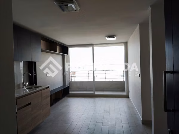 Arriendo Departamento San Joaquín 2 dorm Estacionamiento
