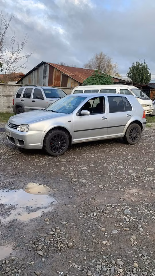 volkwagen golf 2004