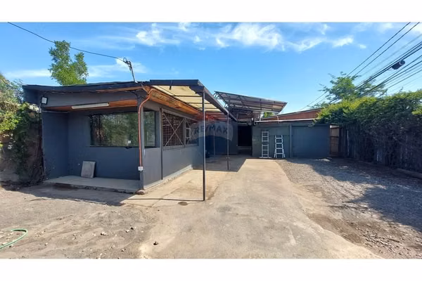 Propiedad industrial con terreno de 500mts2