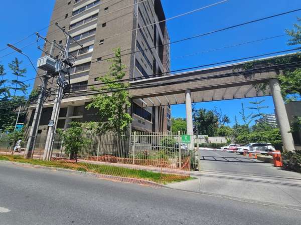 VENTA OFICINA ED.PROFESIONAL, METRO EL LLANO