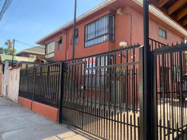 EXCELENTE PROPIEDAD EN VENTA EN BARRIO EL ROSAL