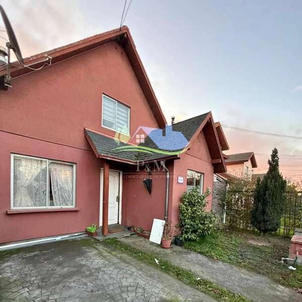 SE VENDE HERMOSA CASA EN SECTOR ARBOLEDA, PORTAL SAN PEDRO 1