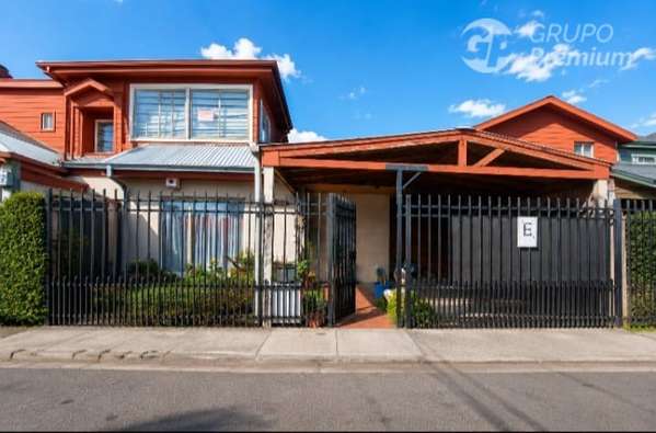 Acogedora casa en venta de 4 dorm, 2B en Chillán.