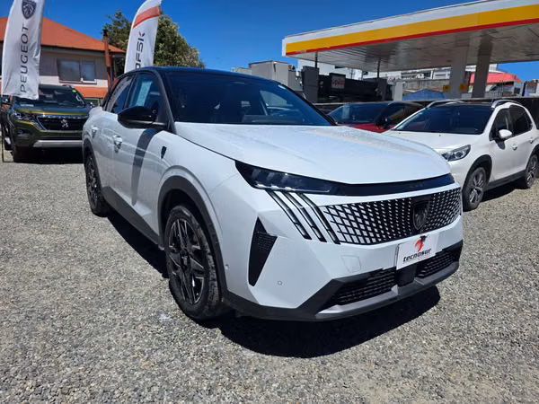 PEUGEOT 3008 GT 1.2 AUT
