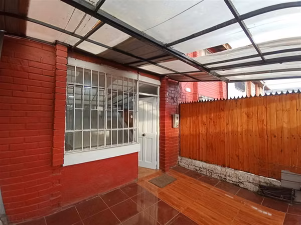 Casa en venta de 2 dorm. en Puente Alto