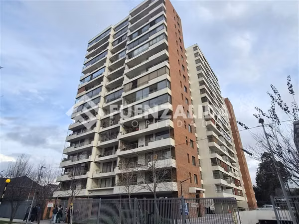 Departamento en arriendo de 2 dorm. en San Miguel