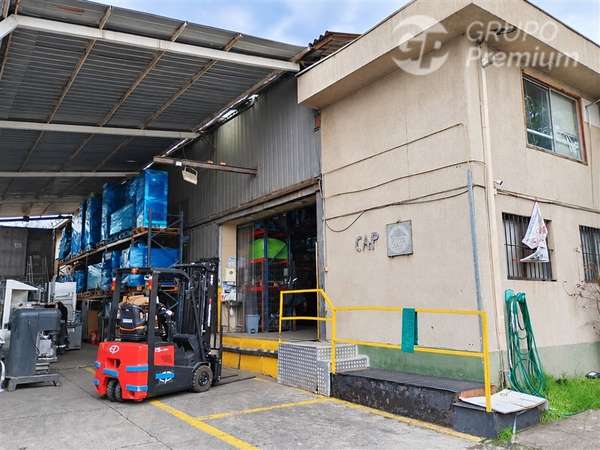 BODEGA, OFICINAS Y CÁMARAS DE FRÍO - PARQUE IND. LA REINA