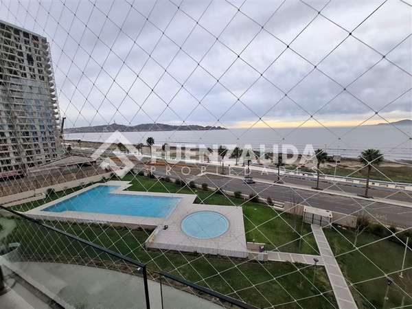 Departamento en venta de 3 dorm., frente al mar en Coquimbo