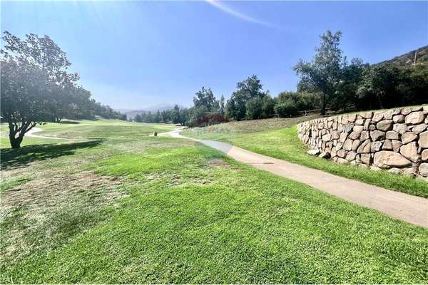 Venta sitio valle escondido,condominio las colinas