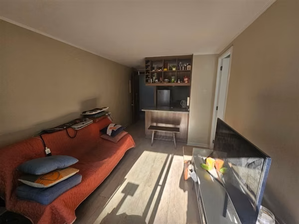 Arriendo dpto.1d,1b y bodega. Cerca de Metro Parque Almagro
