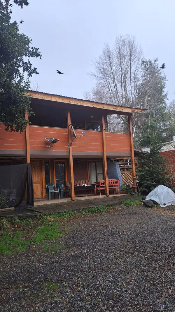 ARRIENDO CASA 84m2, AMOBLADA EN 2° PISO,  3 DORM. 1 BAÑO, ENTRE VILLARRICA Y PUCON