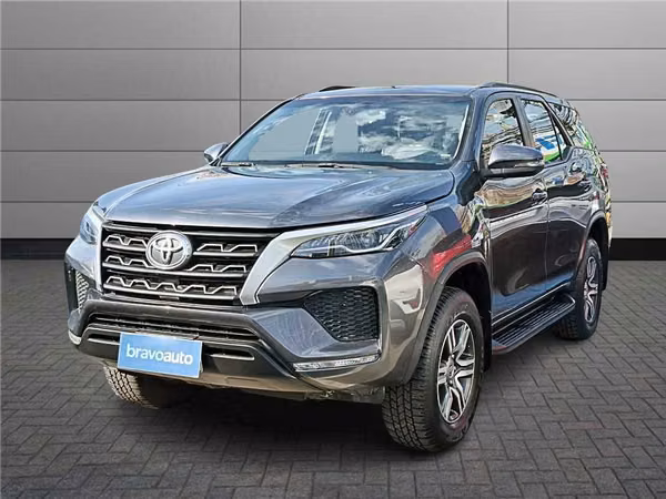 TOYOTA FORTUNER 2025