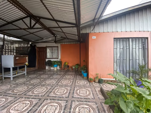 CASA EN VENTA  PARQUE LANTAÑO