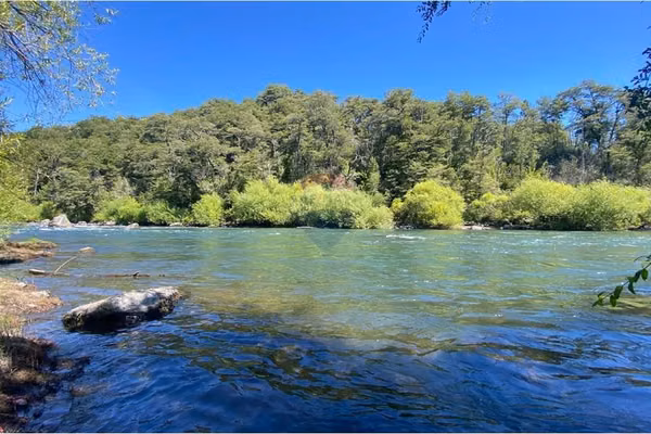 Venta parcelas con vista al volcán y acceso a rio