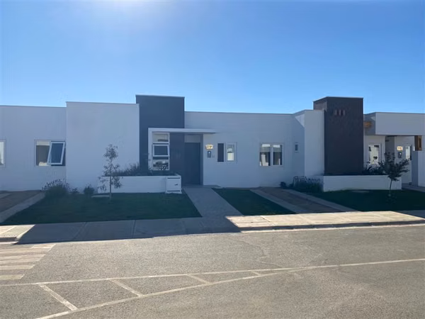 Casa en venta de 3 dorm. en Villa Alemana - Condominio